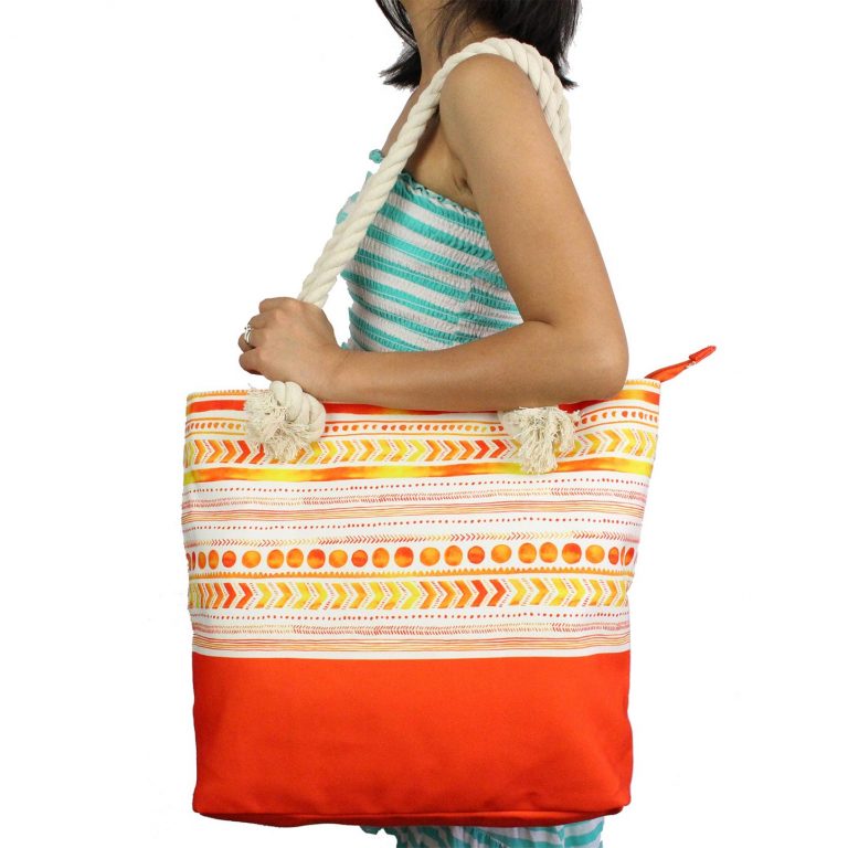 The Best Ways to Incorporate Beach Totes into Your Wardrobe